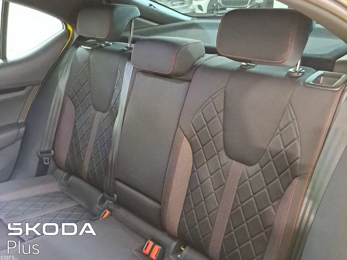 Skoda Octavia Saloon, Petrol, 2026, Yellow