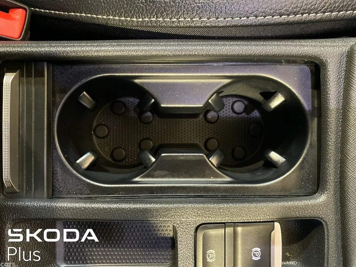 Skoda Octavia Saloon, Diesel, 2026, Black