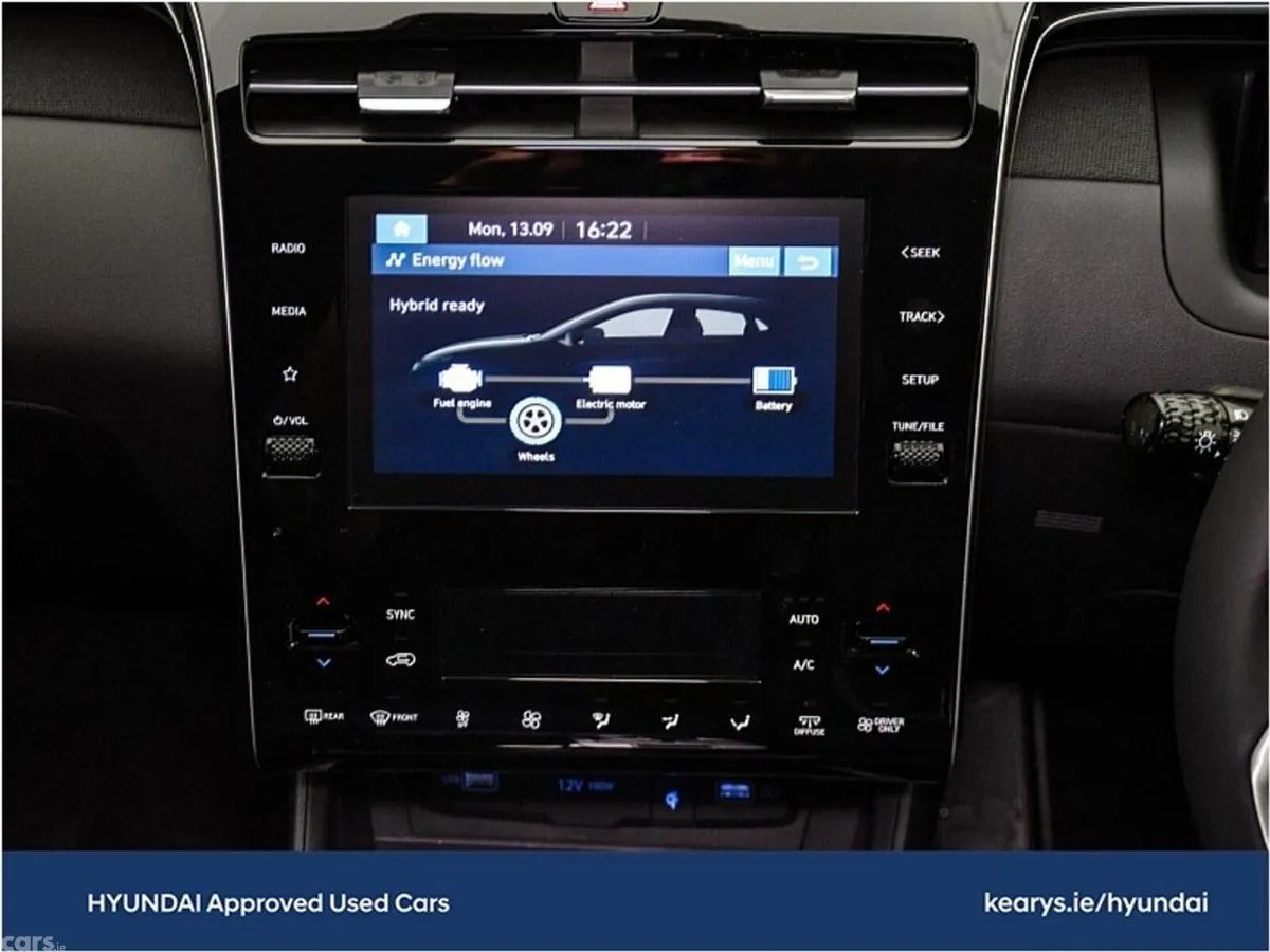 Hyundai Tucson SUV, Petrol Plug-in Hybrid, 2023, White