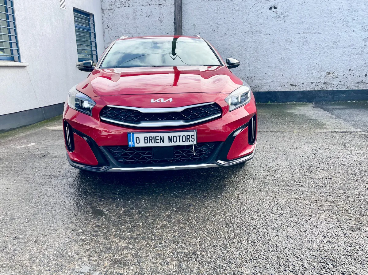 Kia XCeed Hatchback, Petrol Plug-in Hybrid, 2023, Red