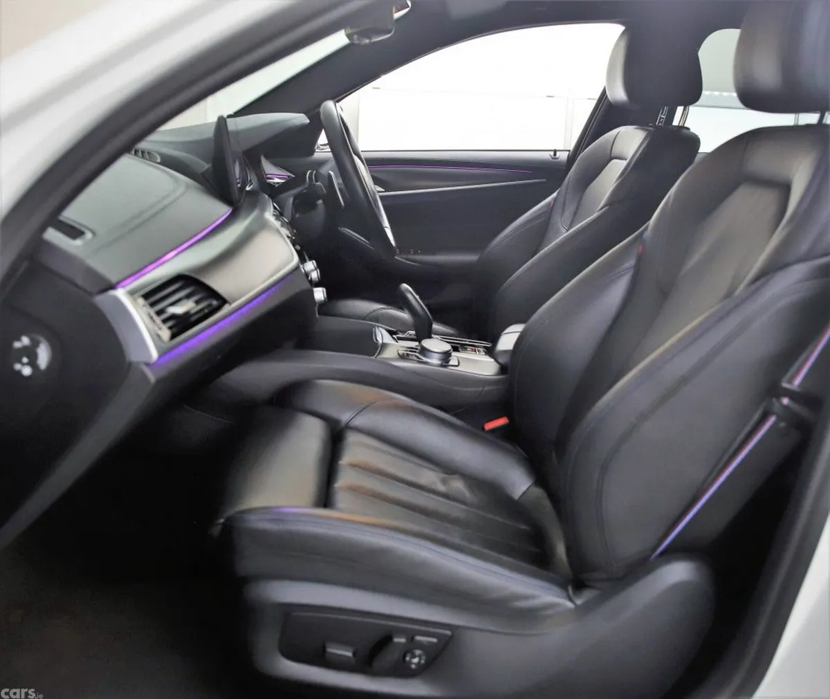 BMW 5-Series Saloon, Diesel, 2022, White