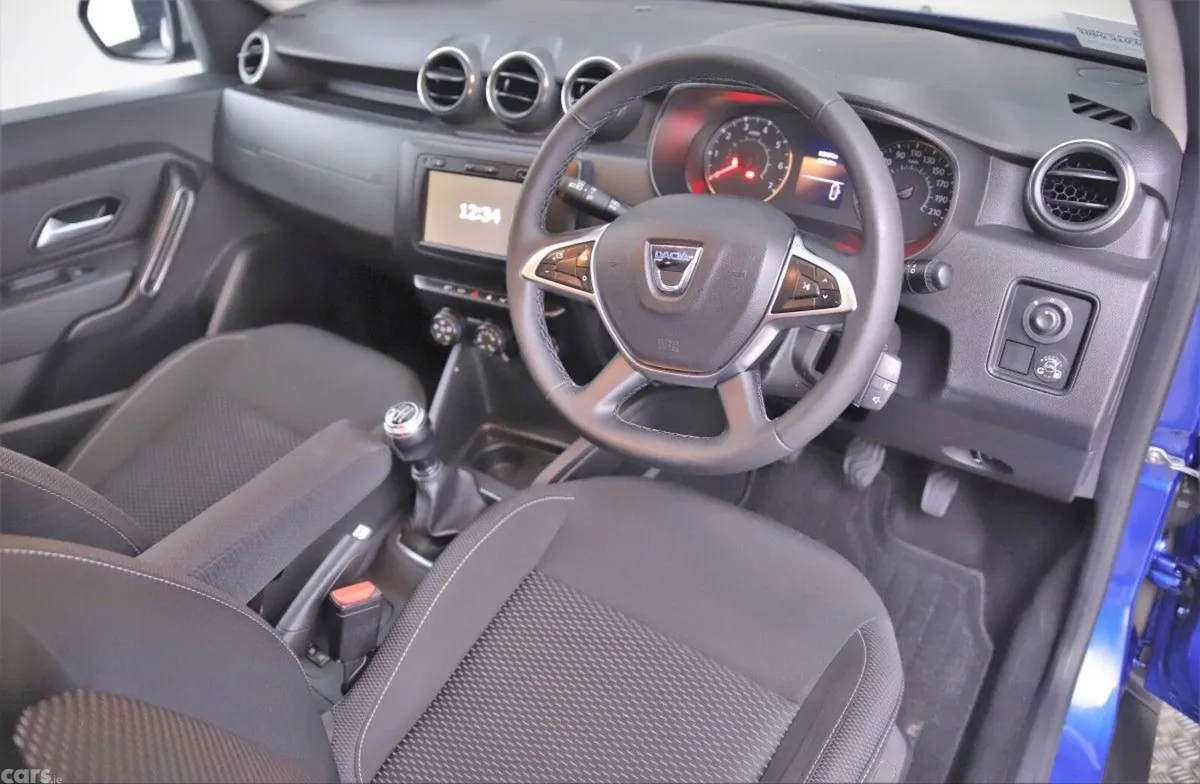 Dacia Duster SUV, Petrol Gas, 2021, Blue