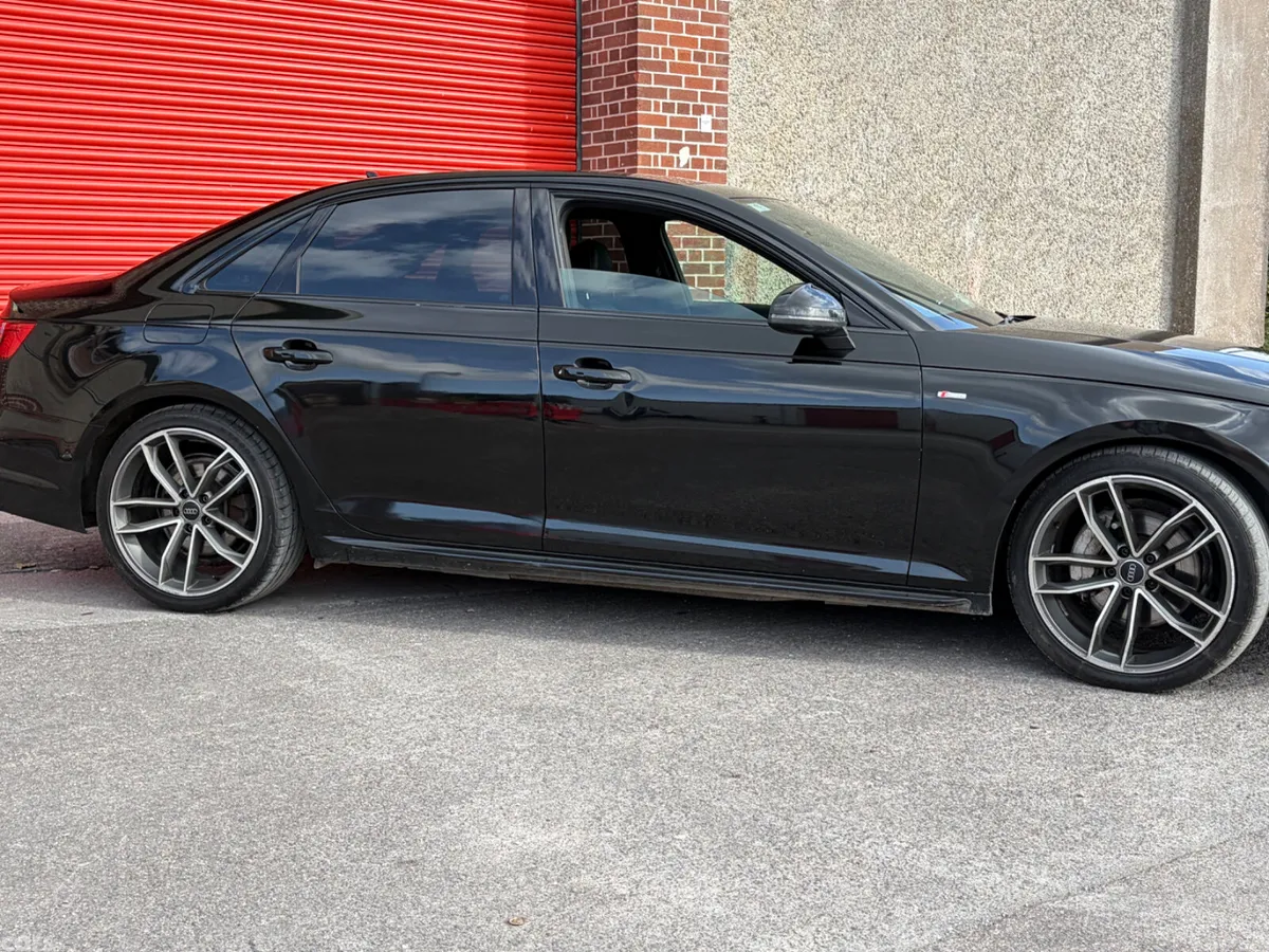 Audi A4 Saloon, Diesel, 2017, Black