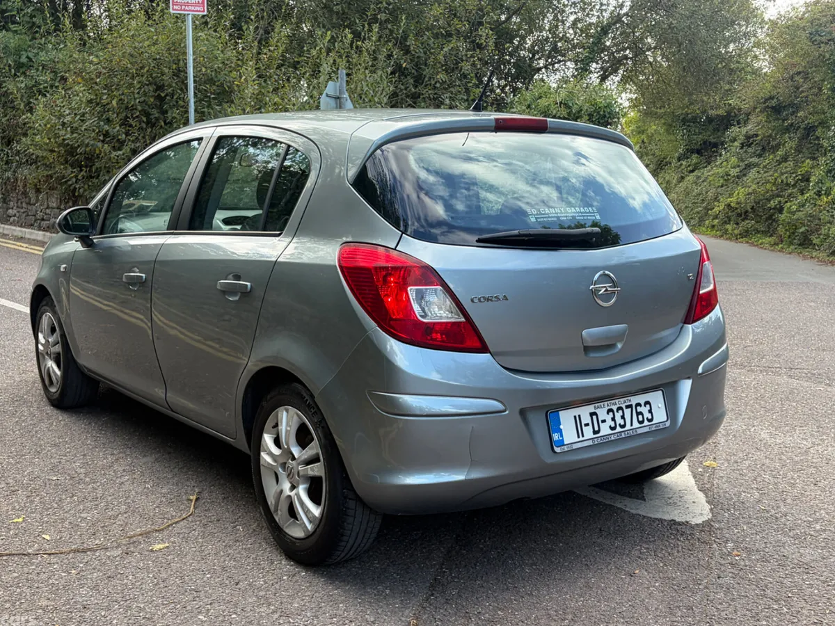 Opel Corsa Hatchback, Petrol, 2011, Silver