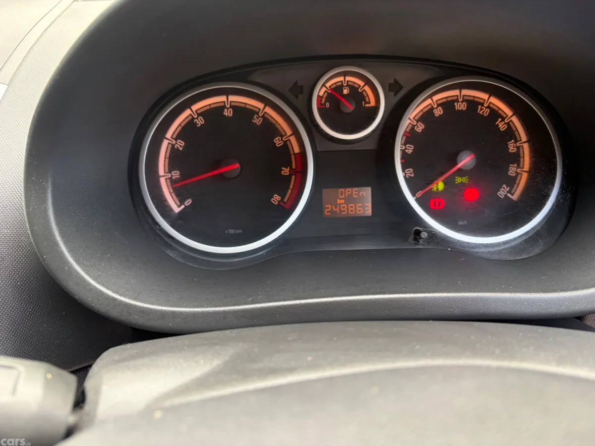 Opel Corsa Hatchback, Petrol, 2011, Silver