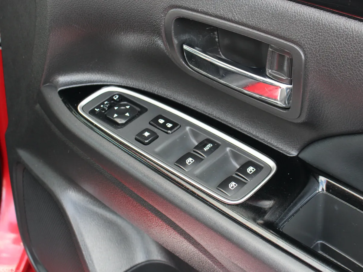 Mitsubishi Outlander SUV, Petrol Plug-in Hybrid, 2018, Red