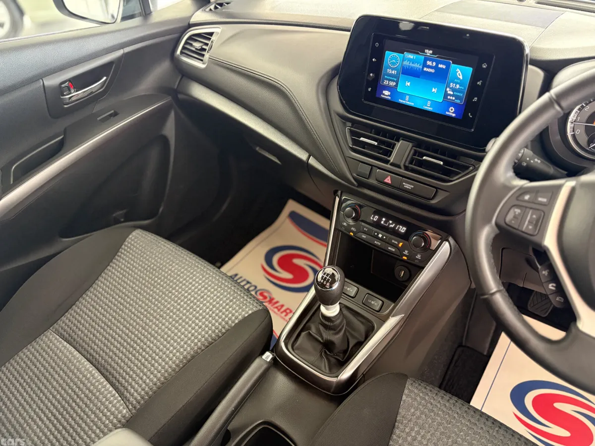 Suzuki SX4 S-Cross SUV, Petrol Hybrid, 2023, Blue