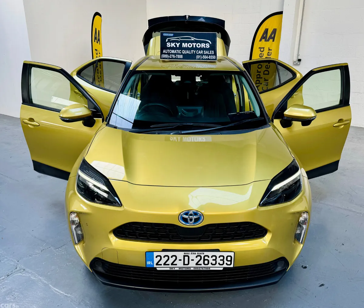 Toyota Yaris Cross Estate, Petrol Hybrid, 2022, Gold