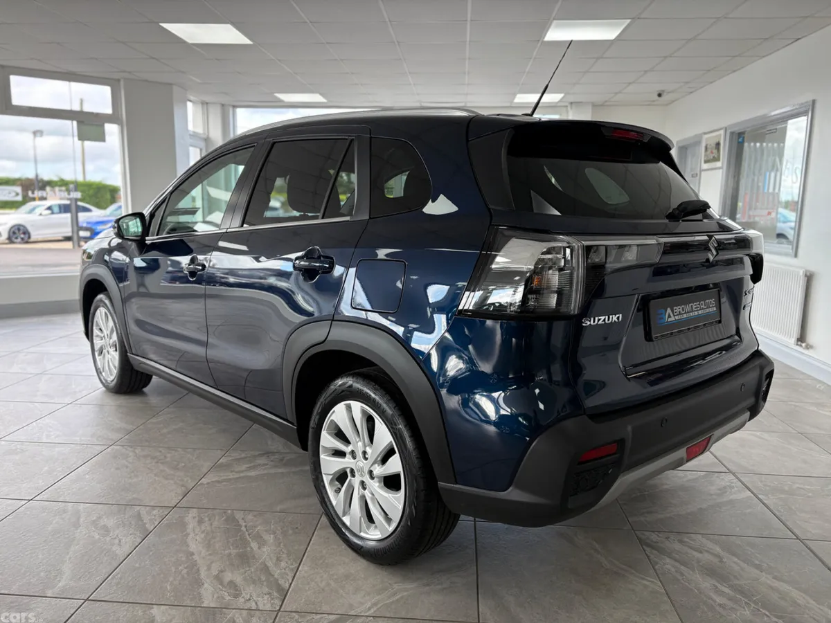Suzuki SX4 S-Cross SUV, Petrol Hybrid, 2023, Blue