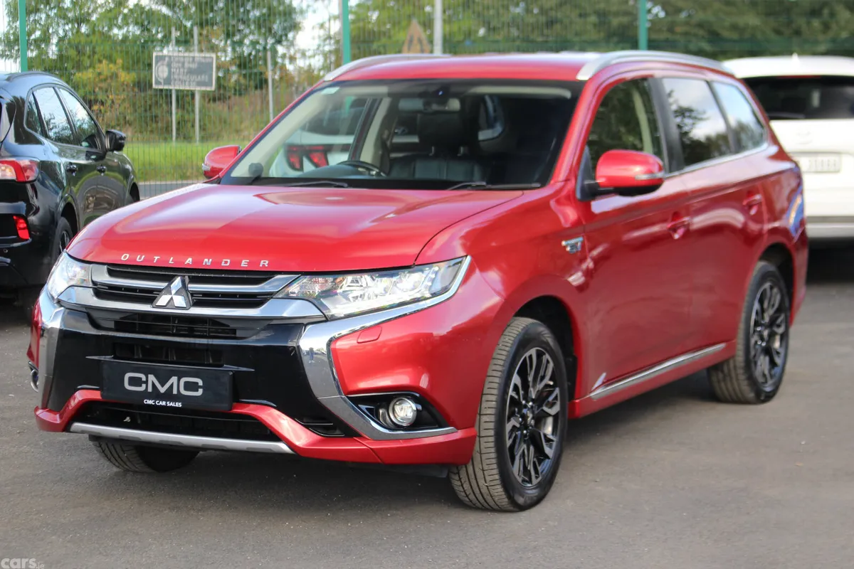 Mitsubishi Outlander SUV, Petrol Plug-in Hybrid, 2018, Red