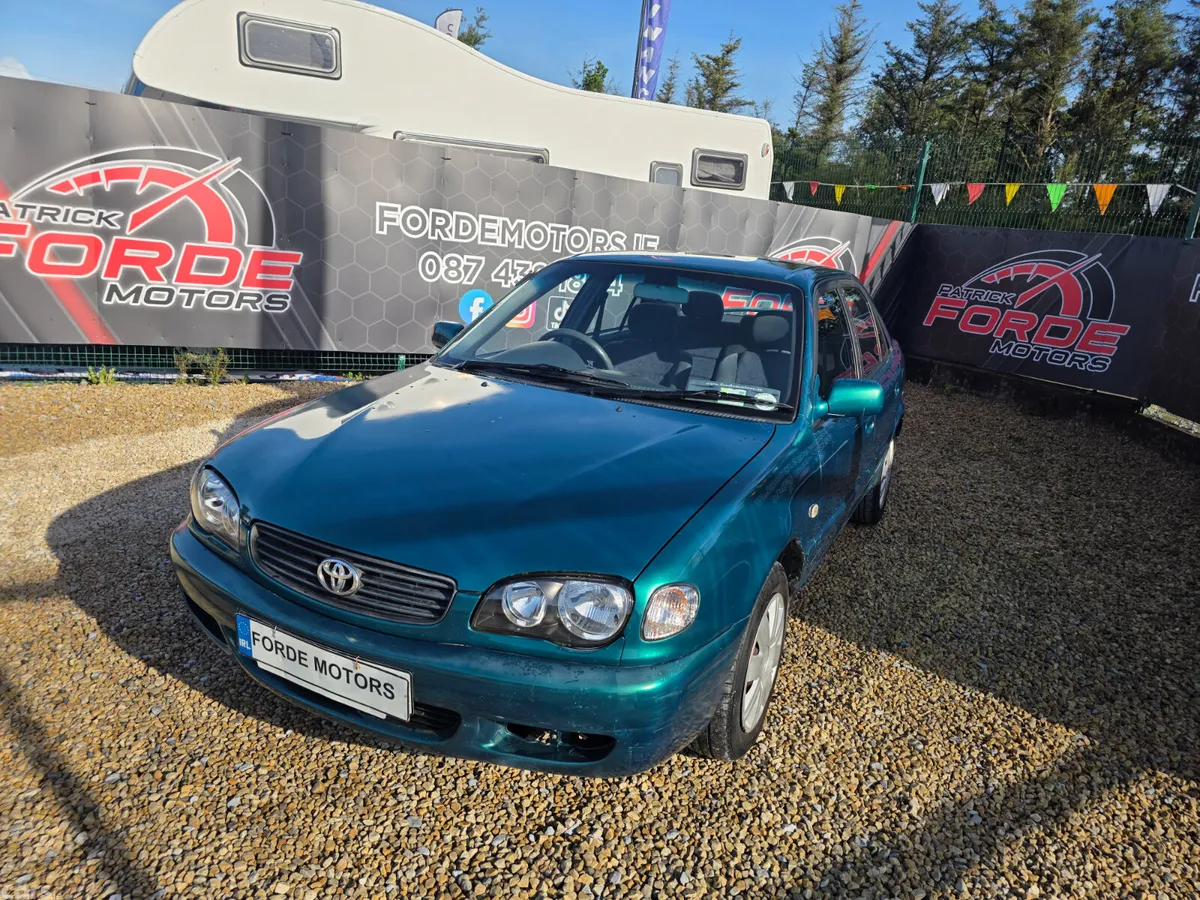 Toyota Corolla Saloon, Petrol, 2001, Green