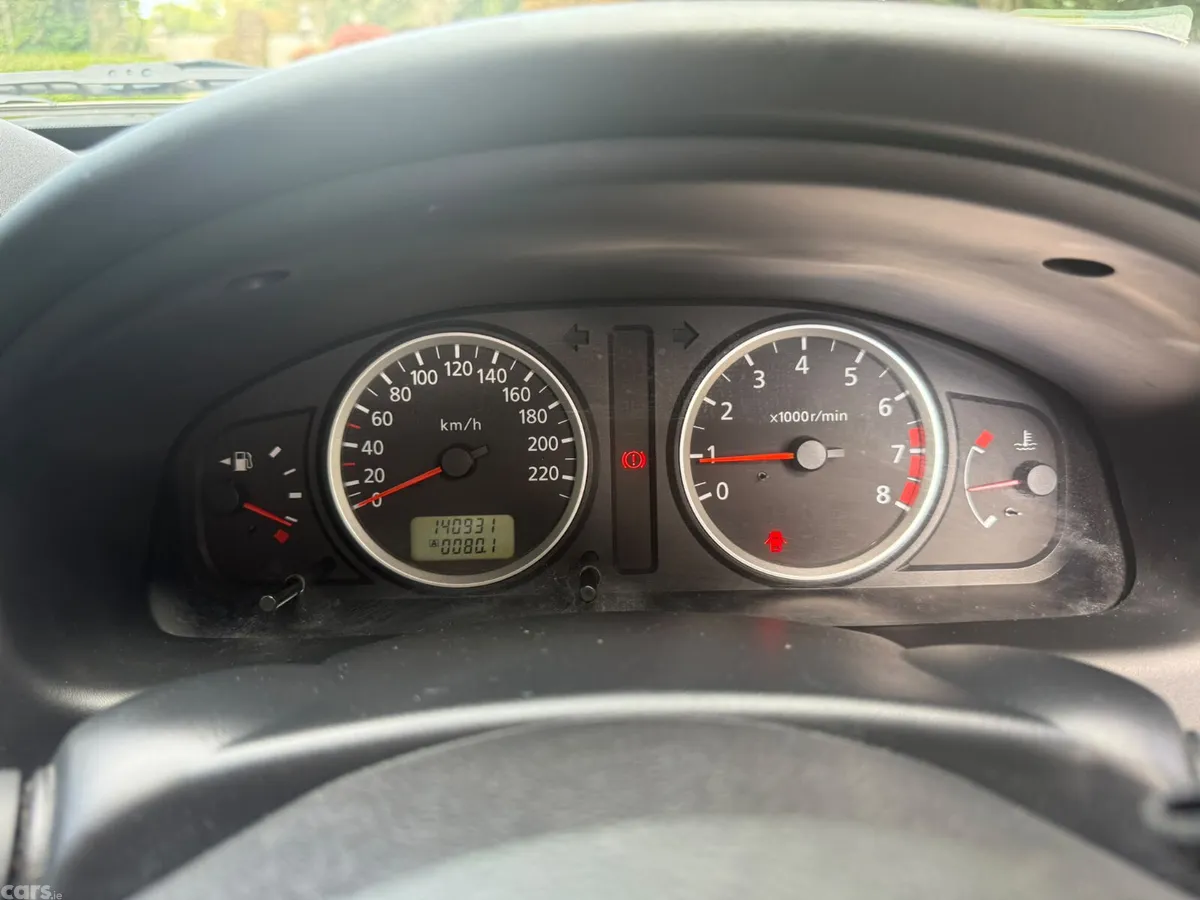 Nissan Almera Hatchback, Petrol, 2007, Silver