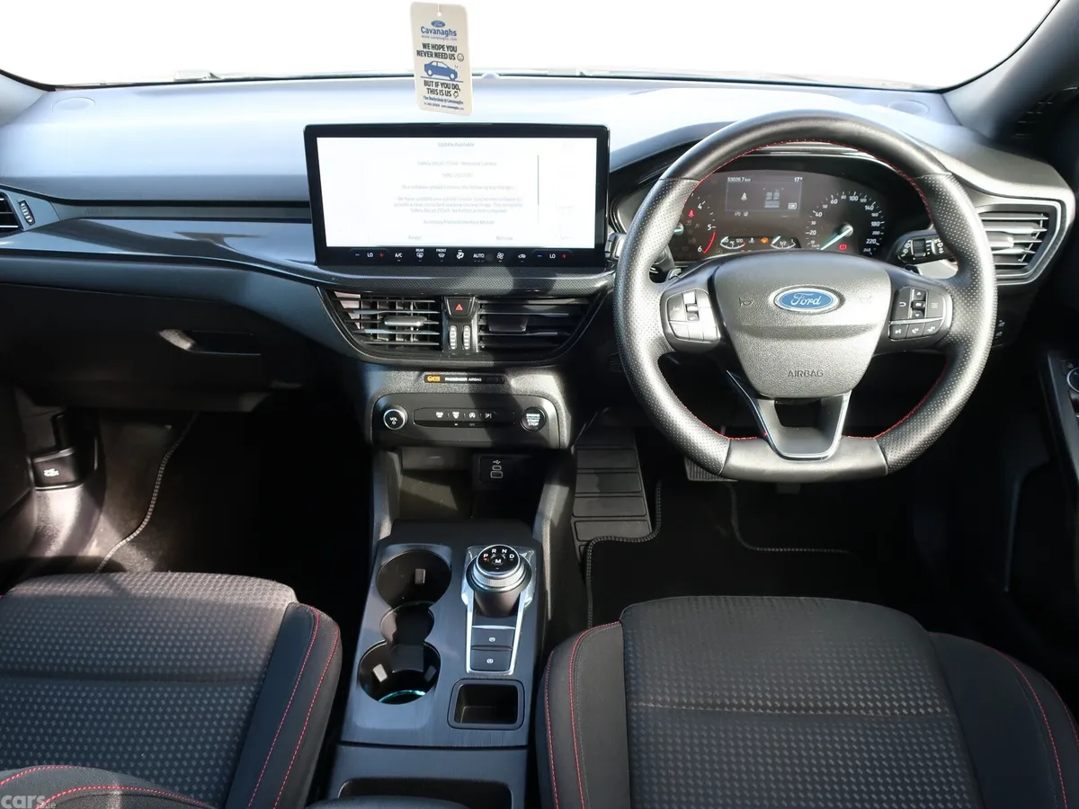 Ford Focus Hatchback, Diesel, 2023, Blue