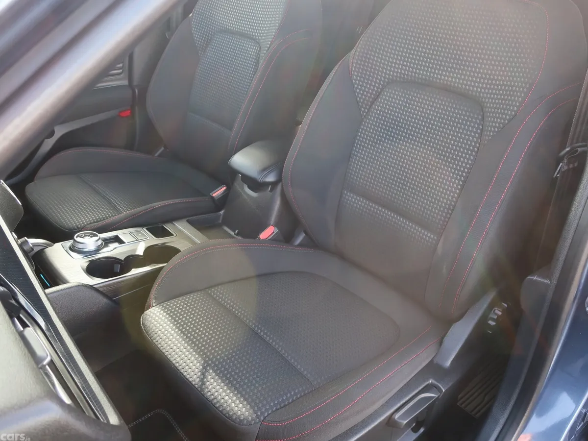 Ford Focus Hatchback, Diesel, 2023, Blue
