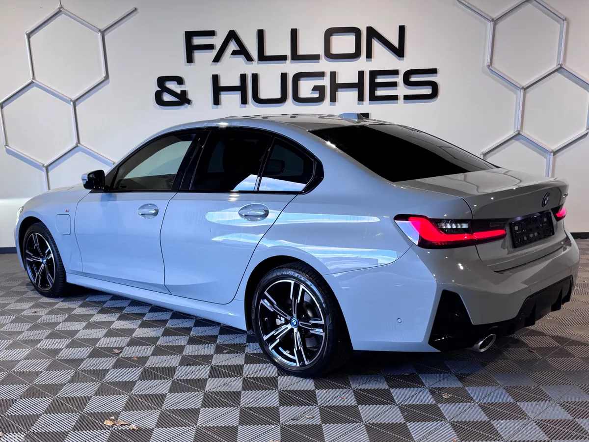 BMW 3-Series Saloon, Petrol Hybrid, 2024, Grey