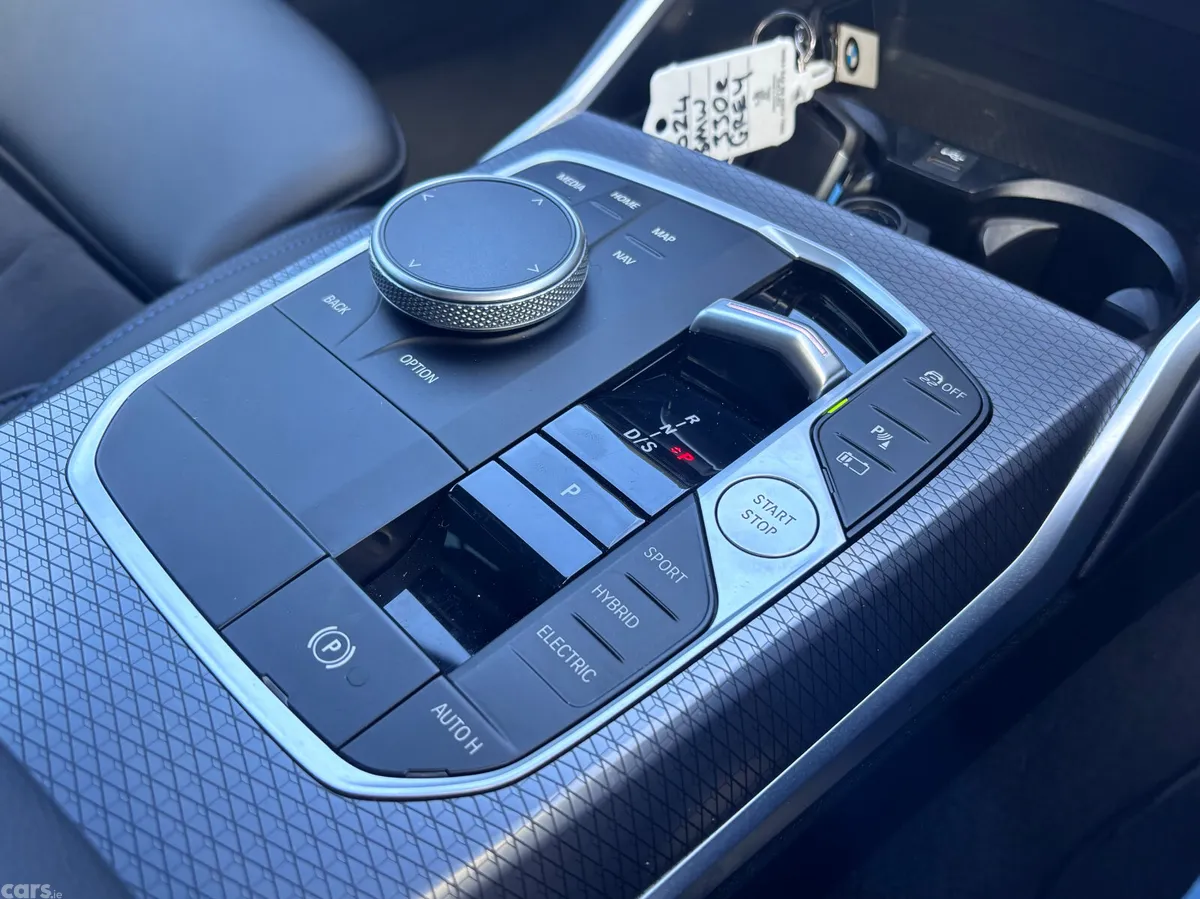 BMW 3-Series Saloon, Petrol Hybrid, 2024, Grey