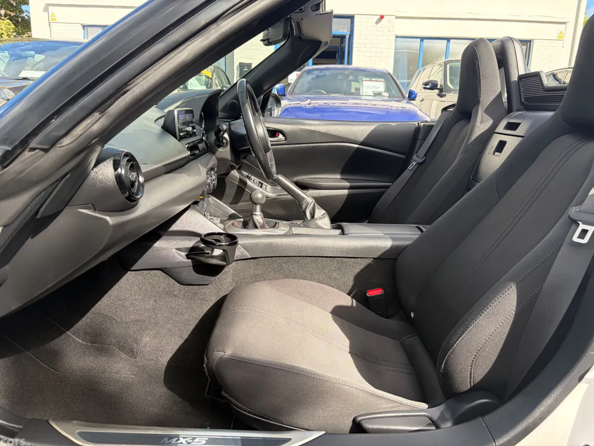 Mazda MX-5 Convertible, Petrol, 2016, White