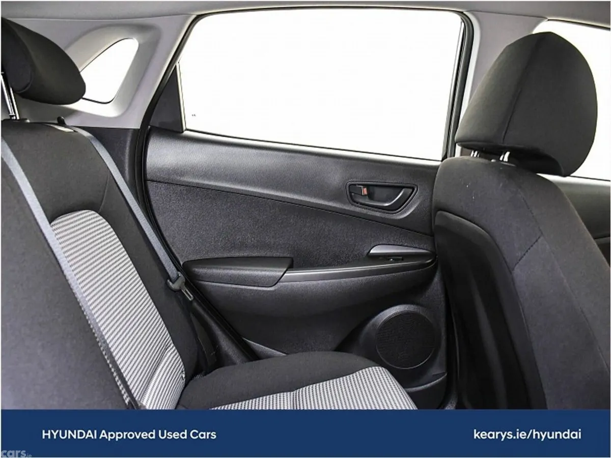 Hyundai KONA SUV, Petrol, 2021, Black