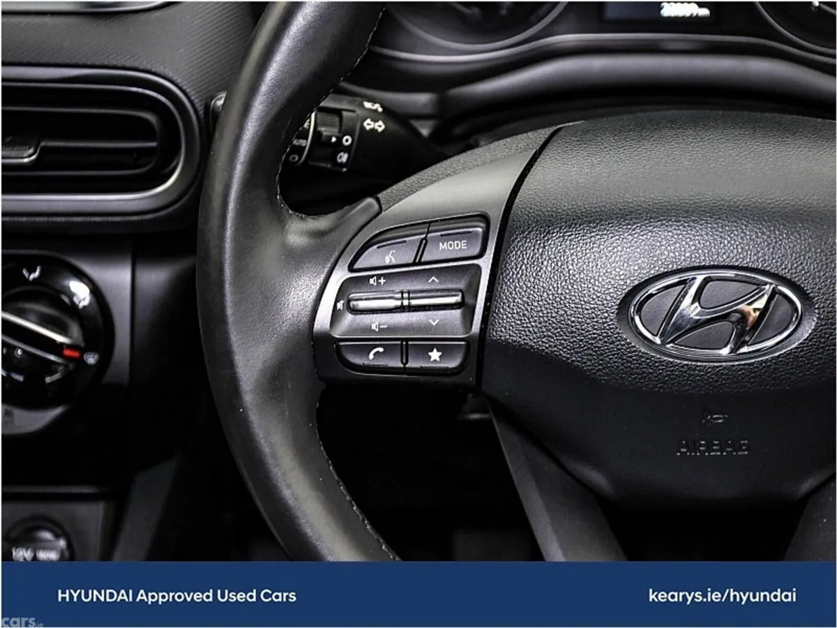 Hyundai KONA SUV, Petrol, 2021, Black