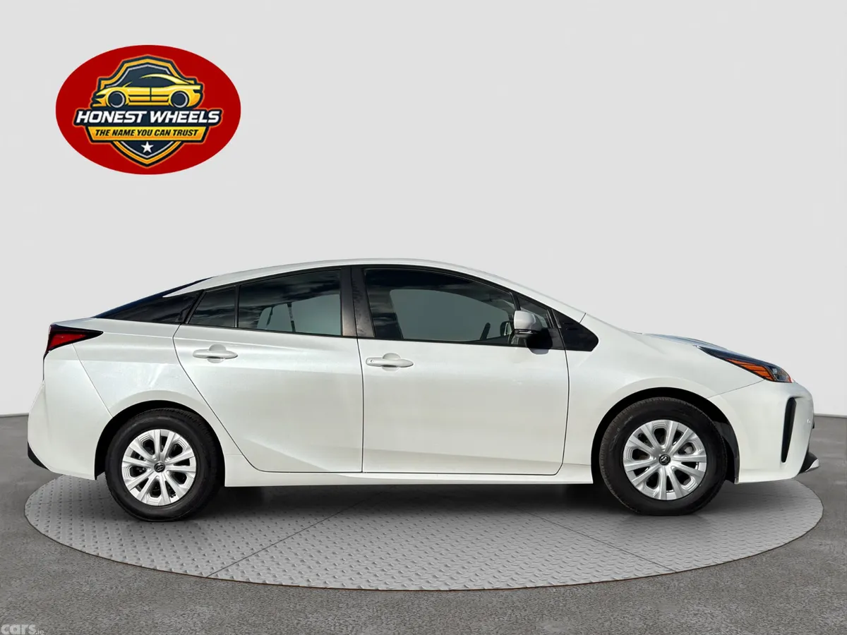 Toyota Prius Hatchback, Petrol Hybrid, 2022, White
