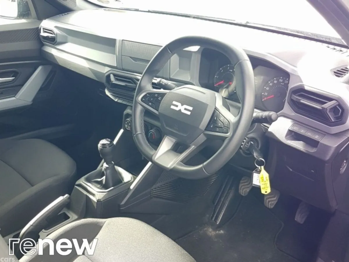 Dacia Duster SUV, Petrol, 2025, Grey