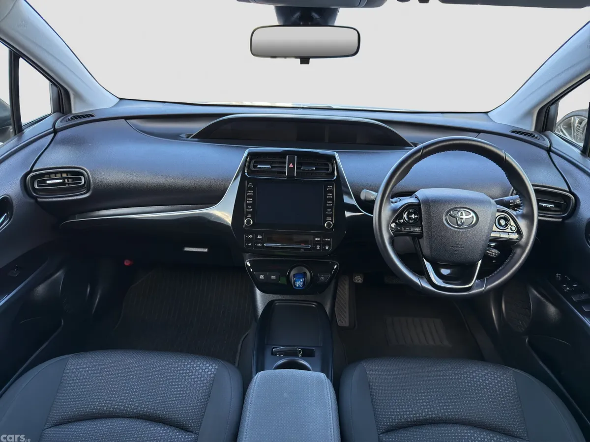 Toyota Prius Hatchback, Petrol Hybrid, 2022, White
