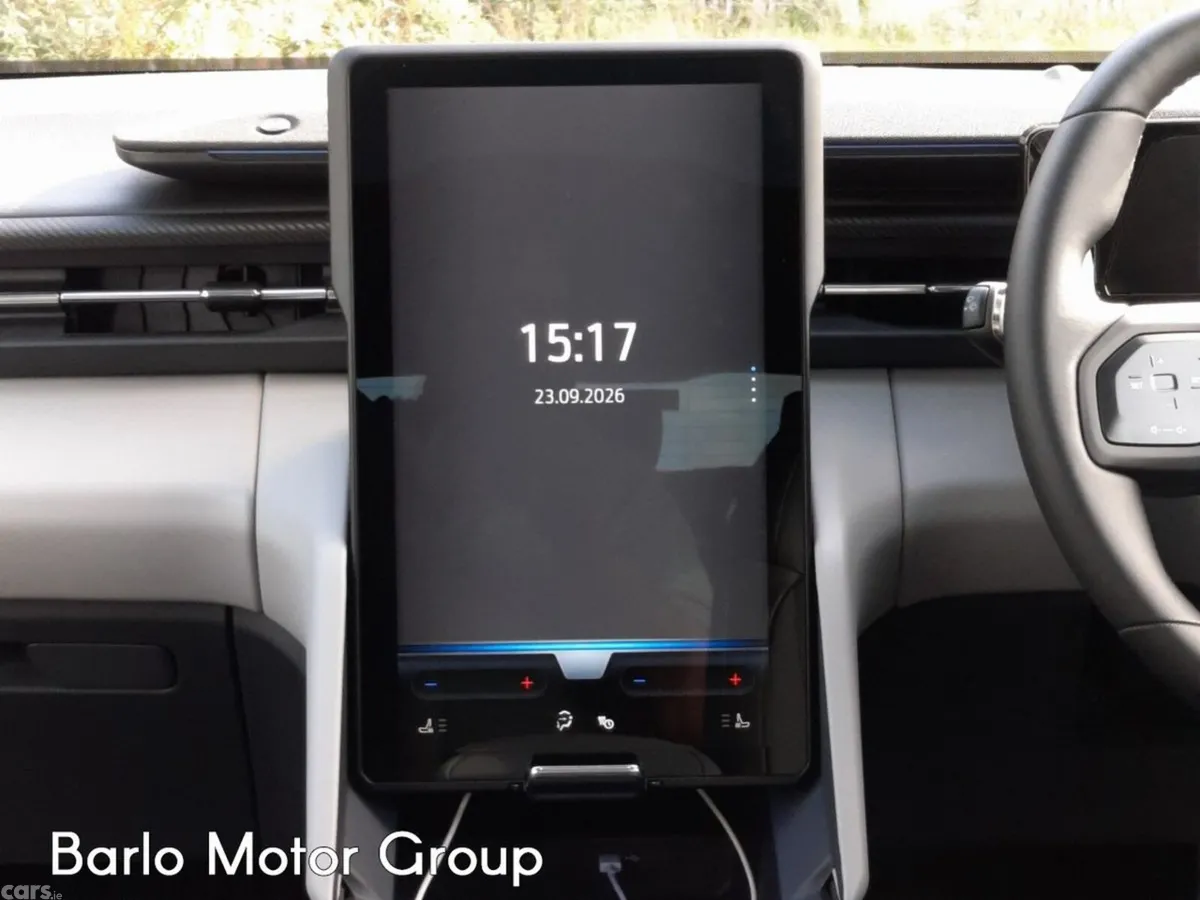 Ford Explorer MPV, Electric, 2026, Black