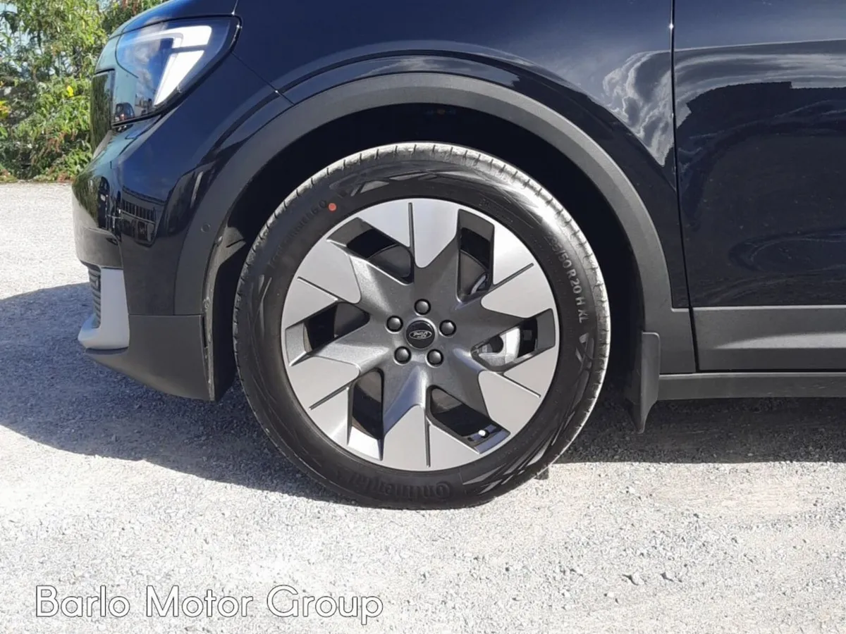 Ford Explorer MPV, Electric, 2026, Black