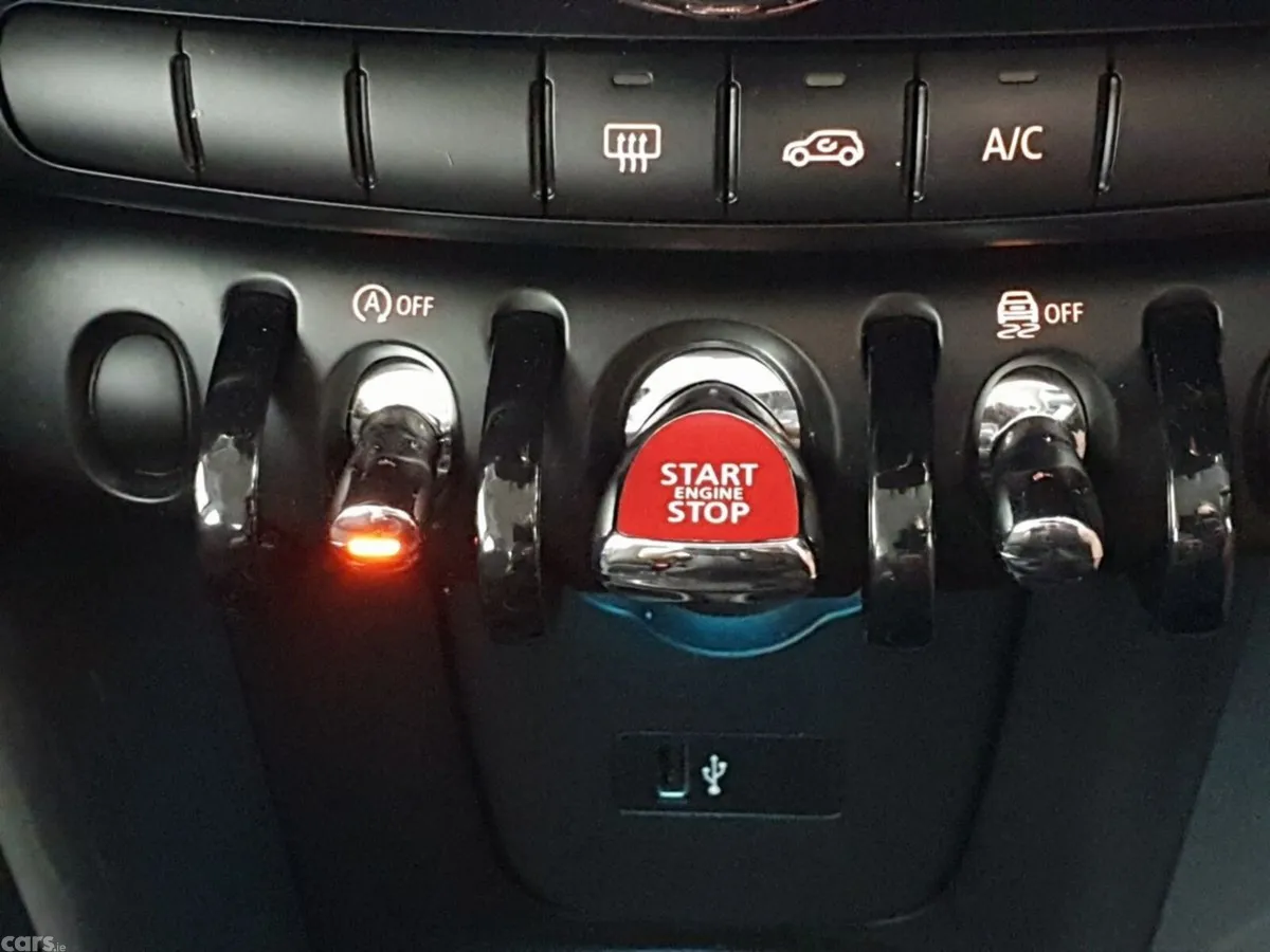Mini One Hatchback, Petrol, 2019, Blue
