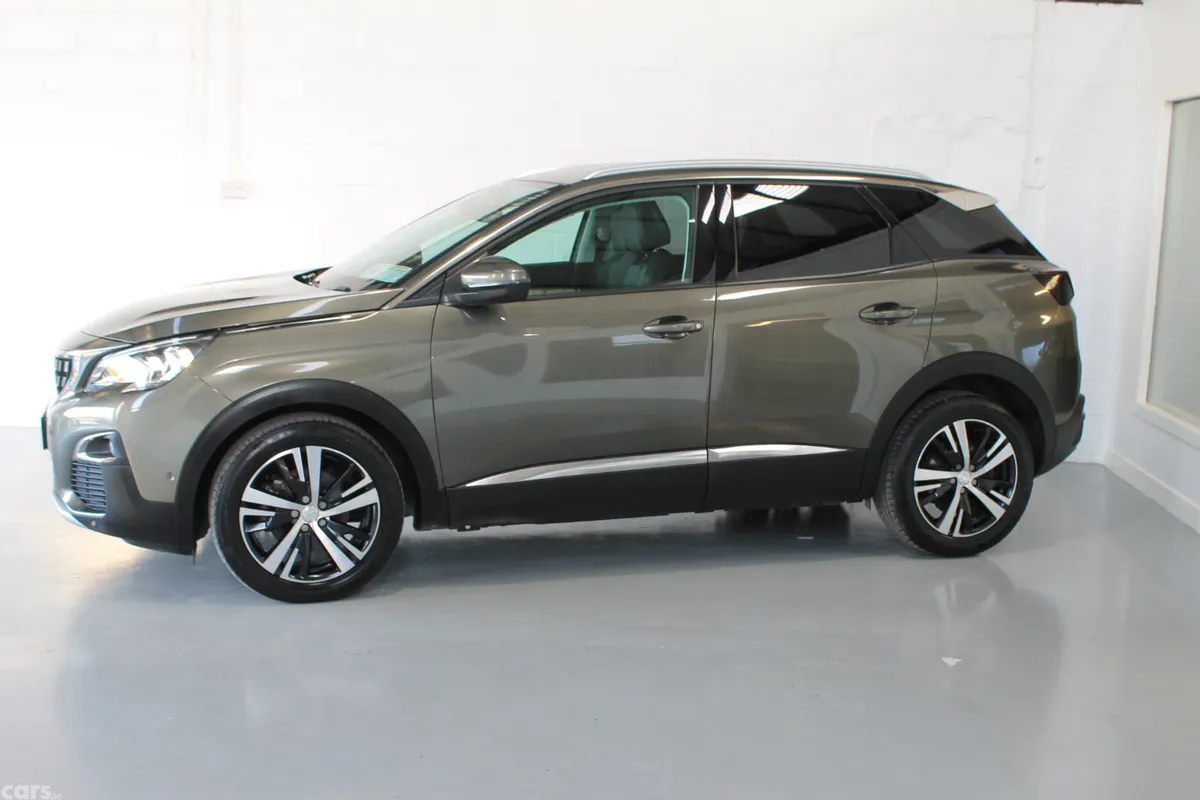 Peugeot 3008 MPV, Diesel, 2019, Grey