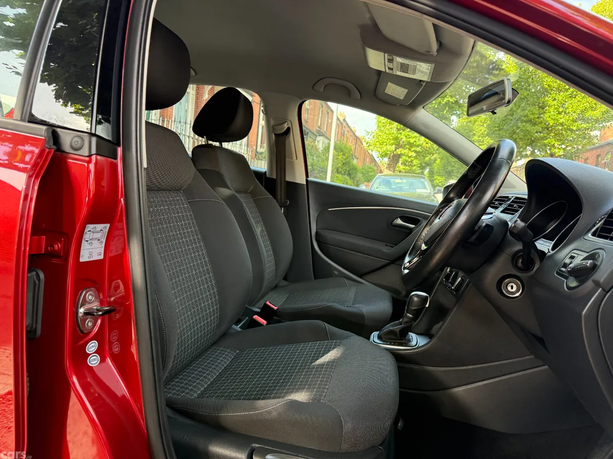 Volkswagen Polo Hatchback, Petrol, 2014, Red