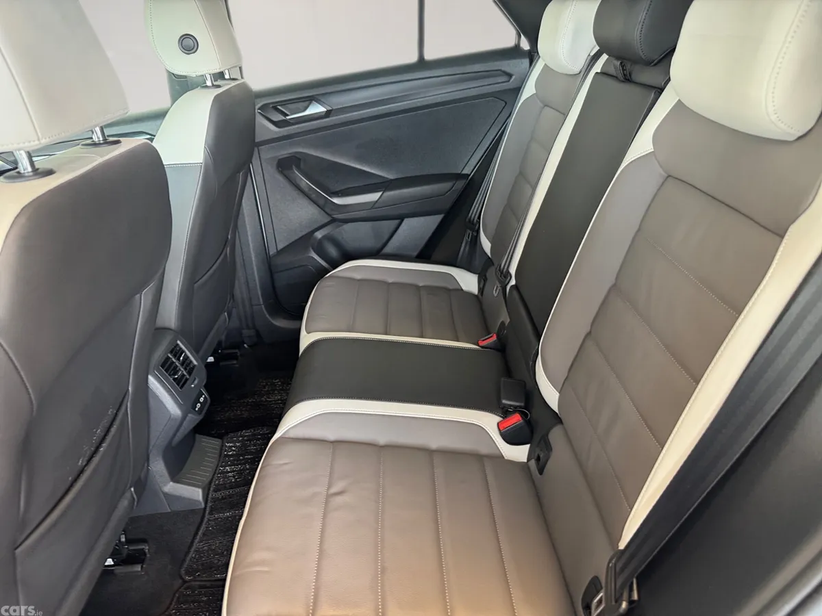 Volkswagen T-Roc SUV, Diesel, 2021, White