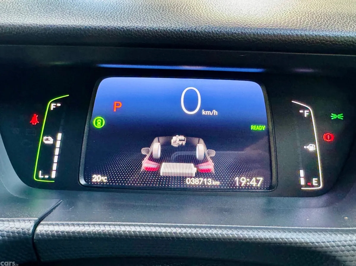 Honda Fit Hatchback, Petrol Hybrid, 2021, White