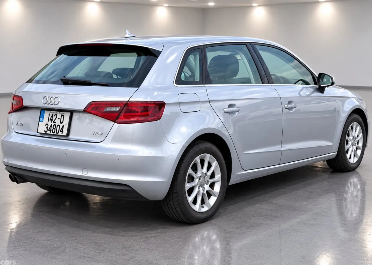 Audi A3 Hatchback, Petrol, 2014, Silver