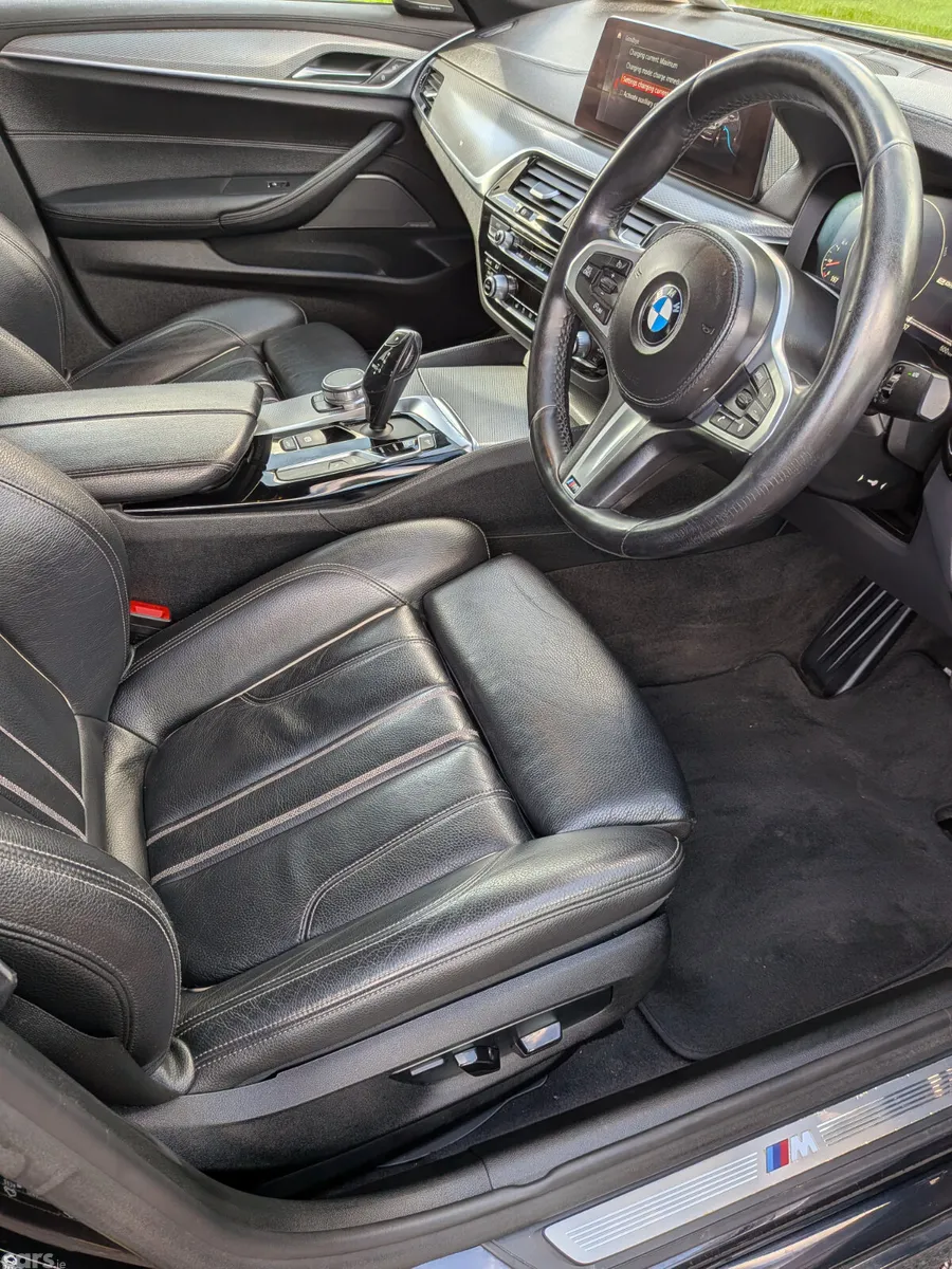 BMW 5-Series Saloon, Petrol Plug-in Hybrid, 2018, Black