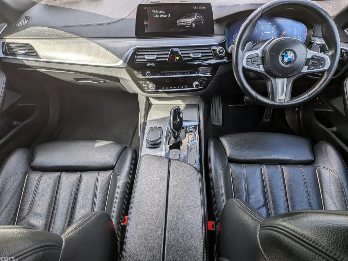 BMW 5-Series Saloon, Petrol Plug-in Hybrid, 2018, Black