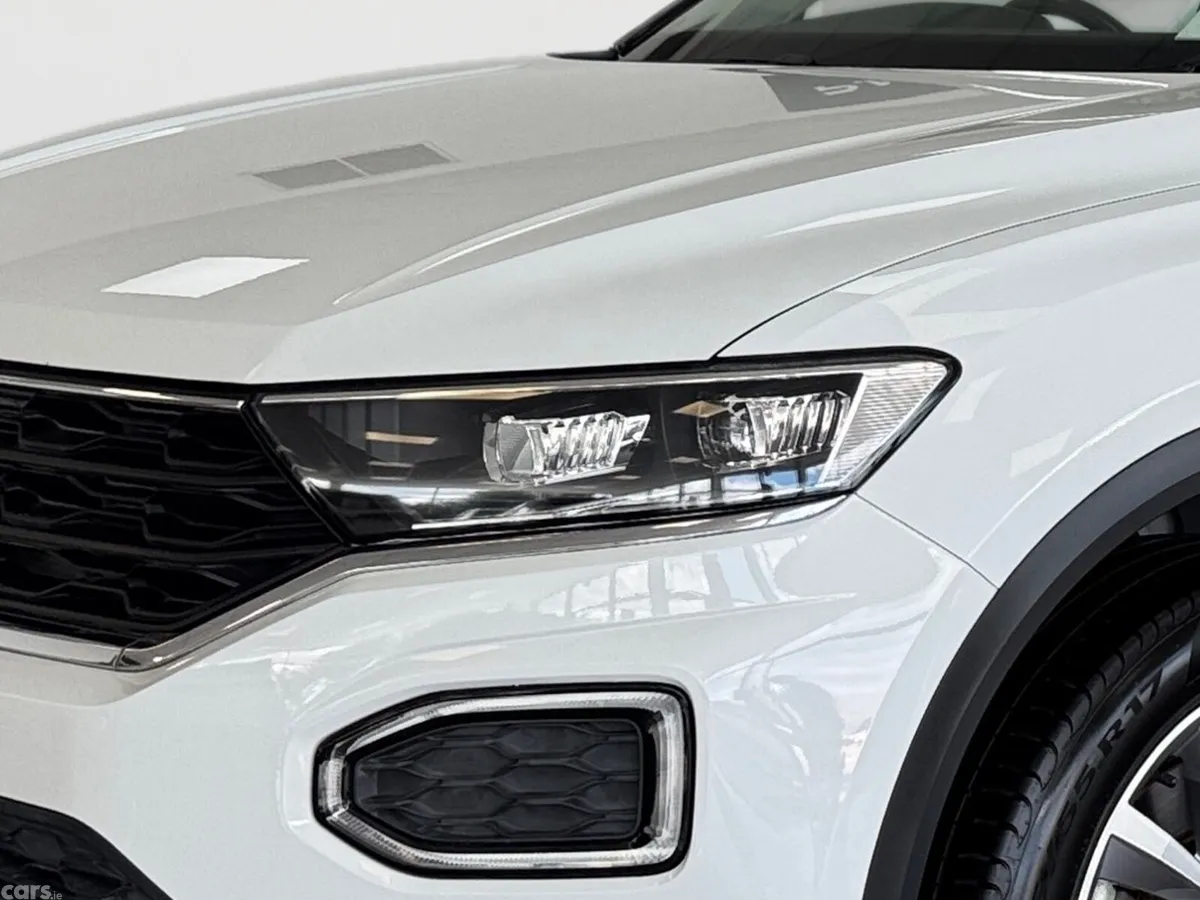 Volkswagen T-Roc SUV, Diesel, 2022, White