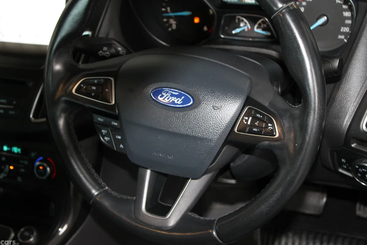 Ford Focus Saloon, Diesel, 2018, Grey