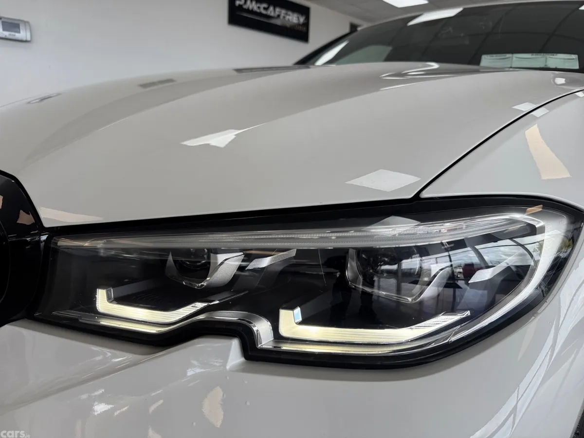 BMW 3-Series Saloon, Diesel, 2022, White