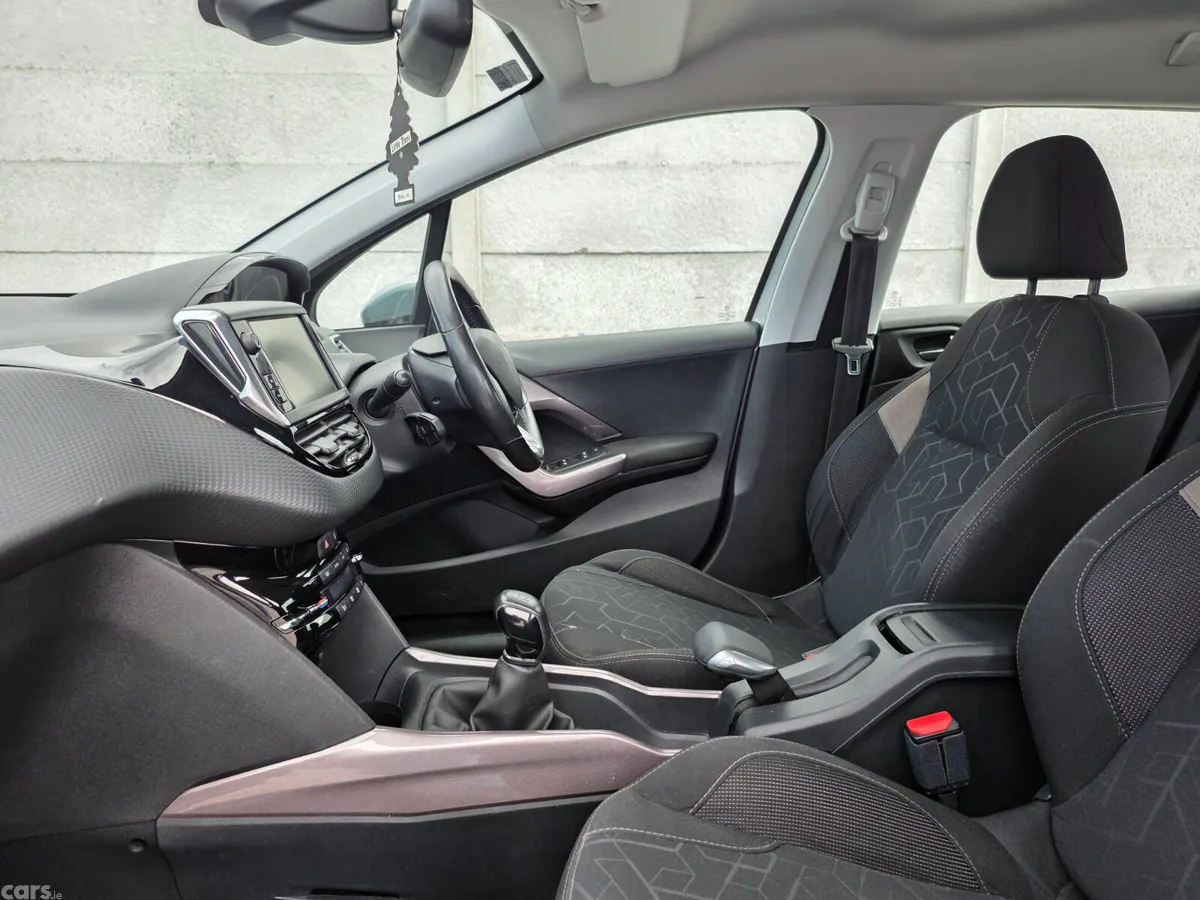 Peugeot 2008 SUV, Diesel, 2016, Grey