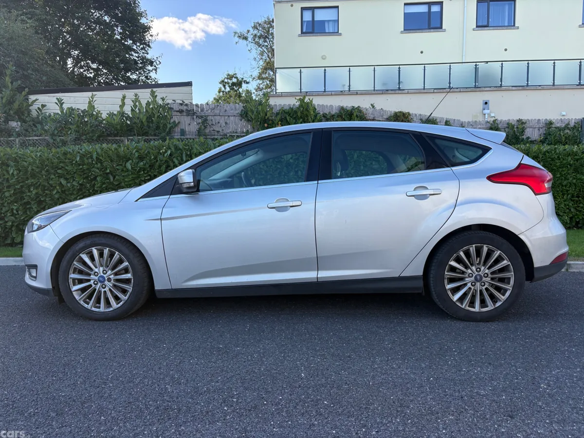 Ford Focus Hatchback, Diesel, 2015, Silver