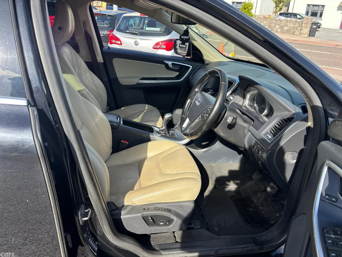 Volvo XC60 SUV, Diesel, 2014, Black