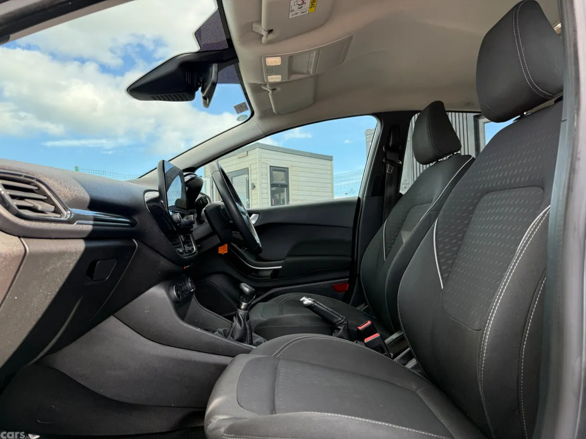 Ford Fiesta Hatchback, Petrol, 2018, Grey