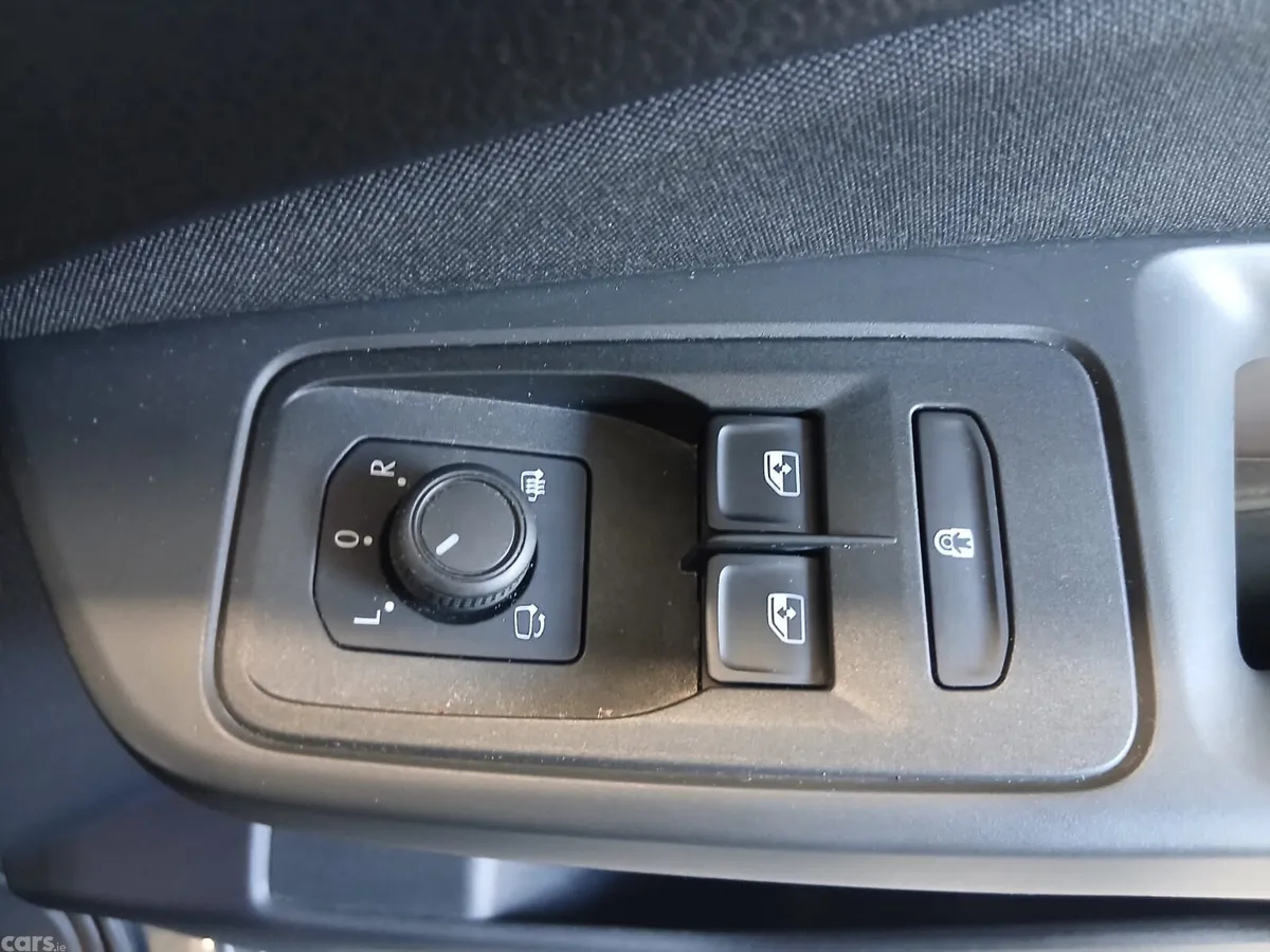 Ford Tourneo Connect MPV, Diesel, 2025, Grey