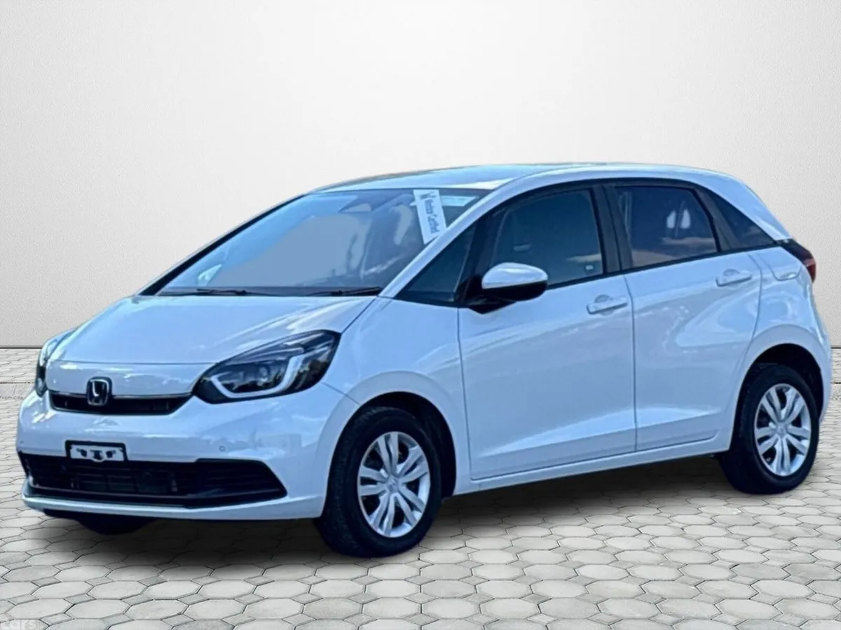 Honda Fit Hatchback, Petrol Hybrid, 2022, White