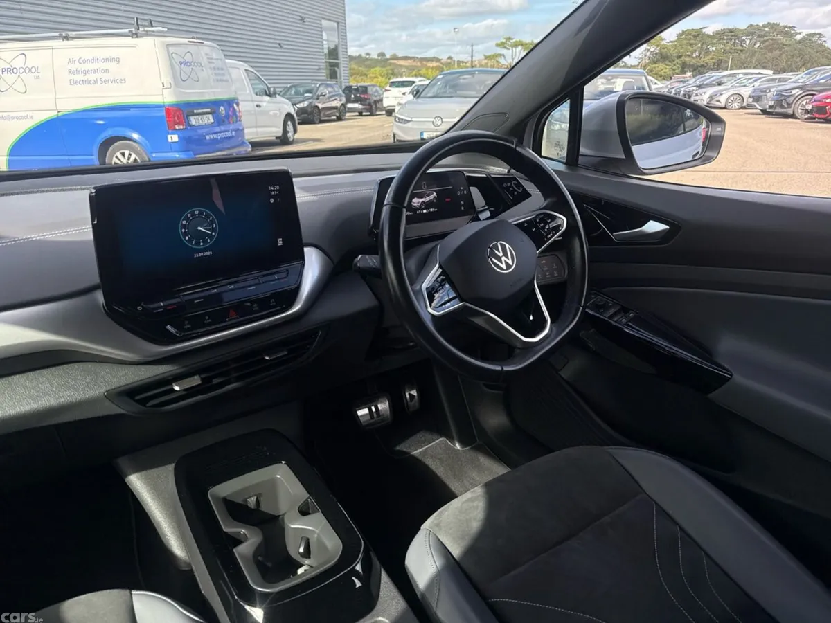 Volkswagen ID.4 Estate, Electric, 2023, Grey