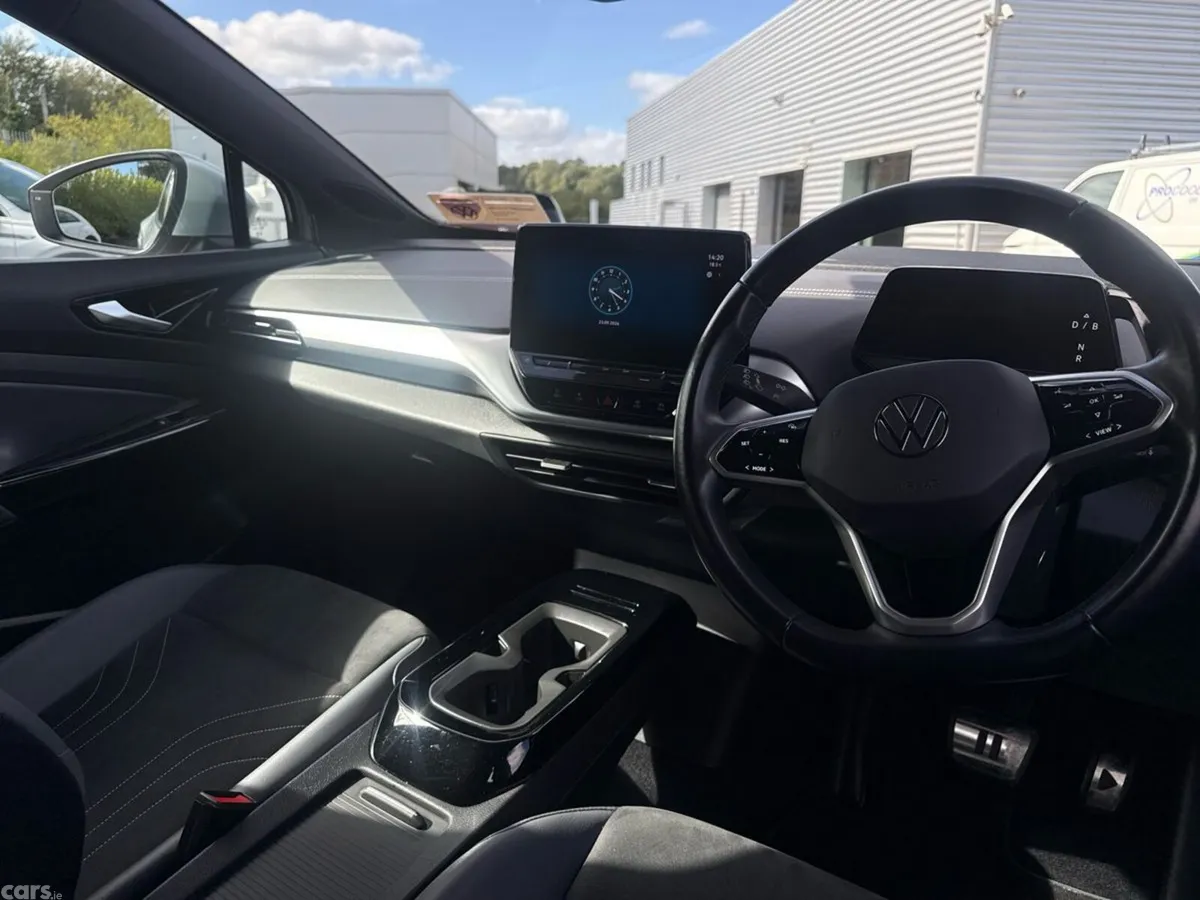 Volkswagen ID.4 Estate, Electric, 2023, Grey