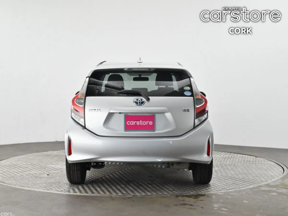 Toyota Aqua Hatchback, Petrol Hybrid, 2021, Silver