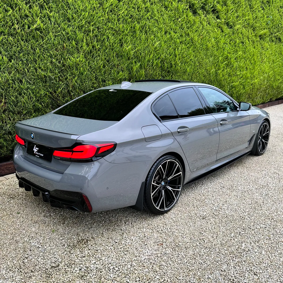 BMW 5-Series Saloon, Diesel Hybrid, 2021, Grey