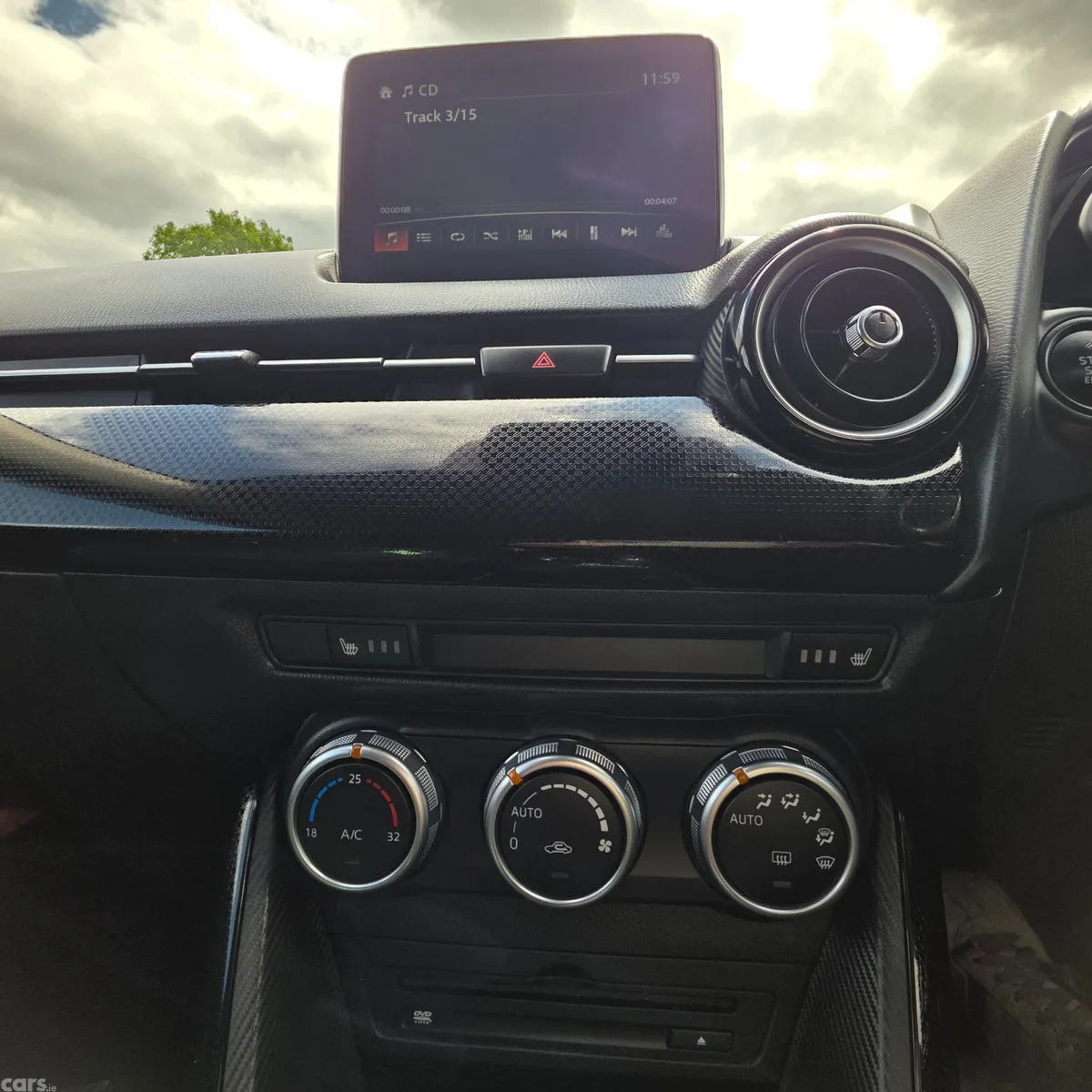 Mazda Demio Hatchback, Petrol, 2016, Red